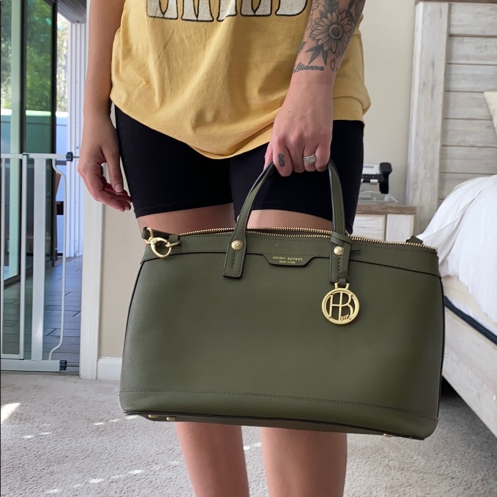 Henri bendel!!!